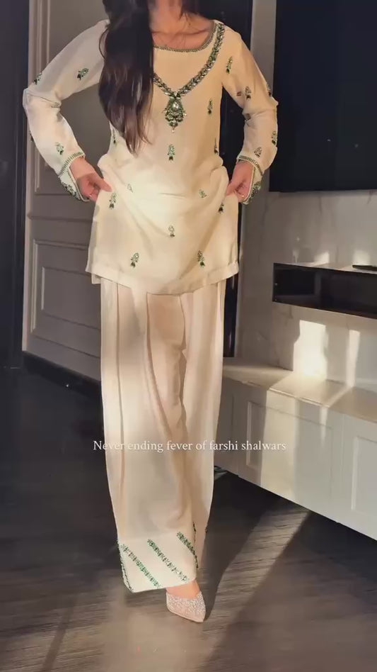 White 3pcs Handwork Dress RS:2450